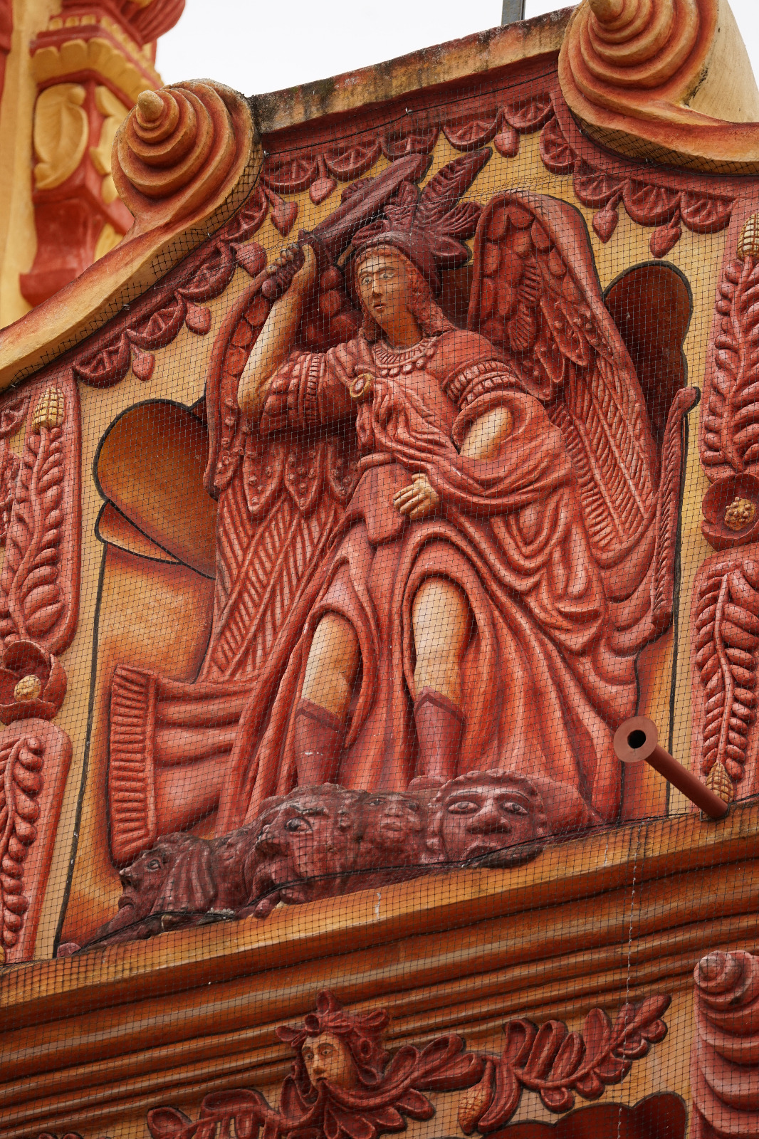 Relieve arquitectónico de la Misión Franciscana de Landa